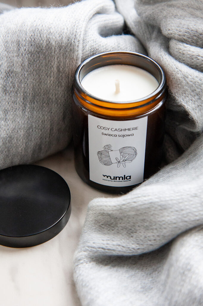 świeca cosy cashmere - MUMLA