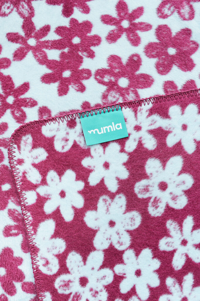koc fioletowe kwiaty - MUMLA