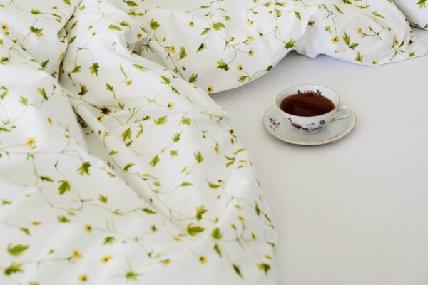 prześcieradło białe - MUMLA