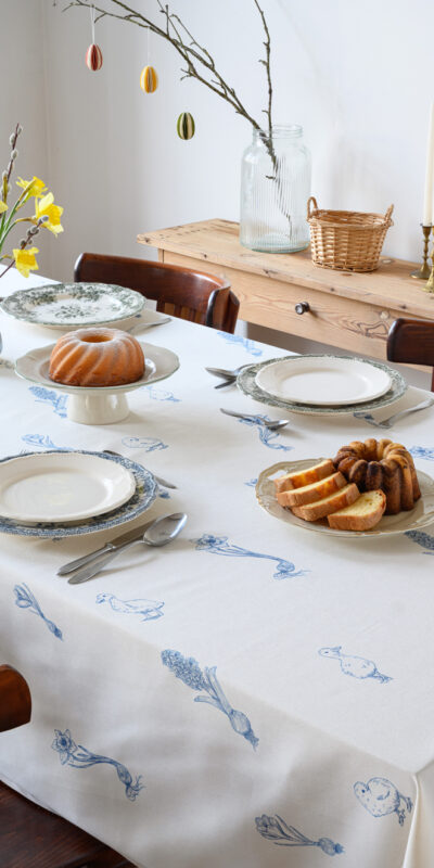 obrus niebieska wiosna - MUMLA