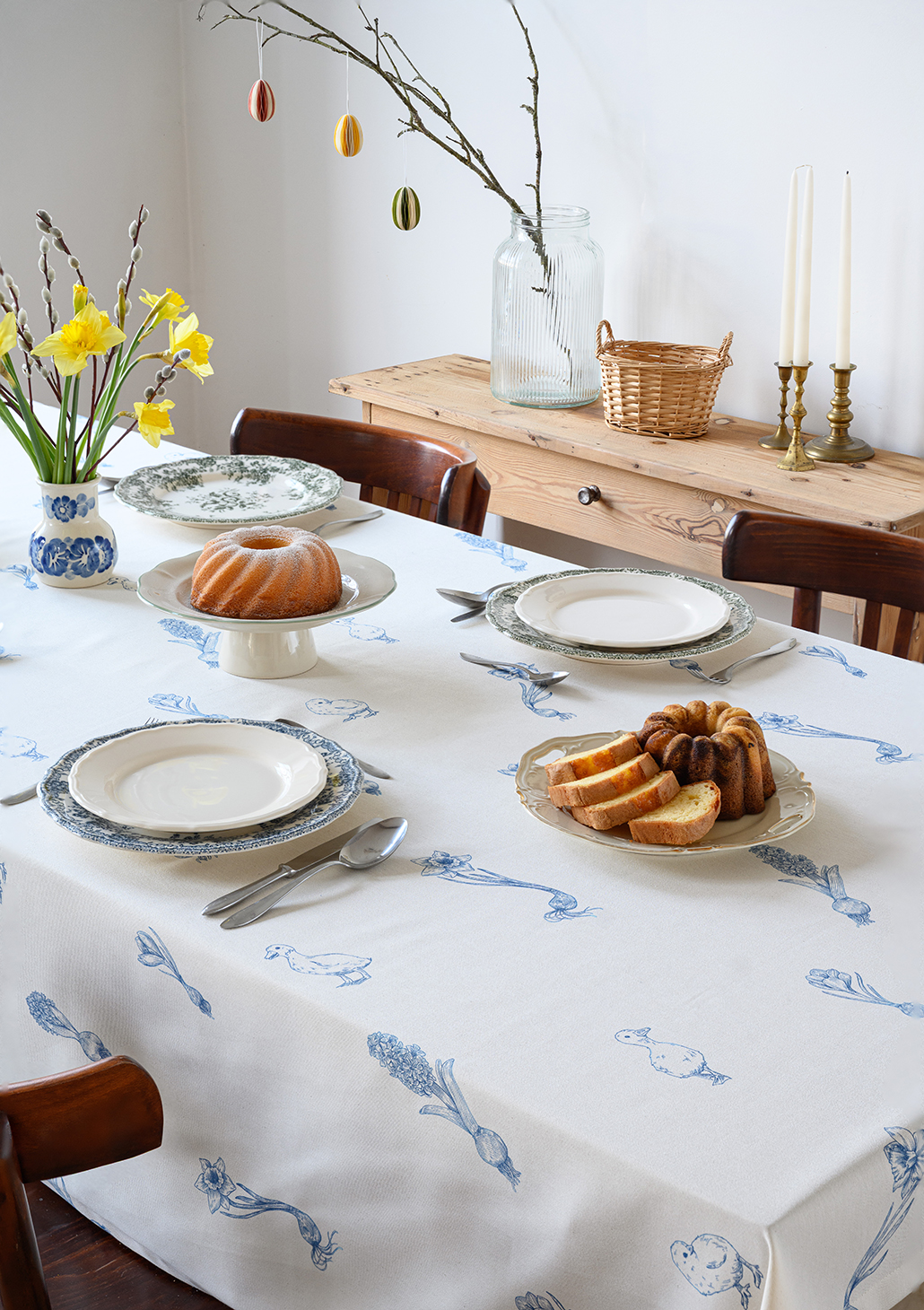 obrus niebieska wiosna - MUMLA