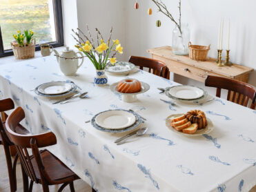 obrus niebieska wiosna - MUMLA