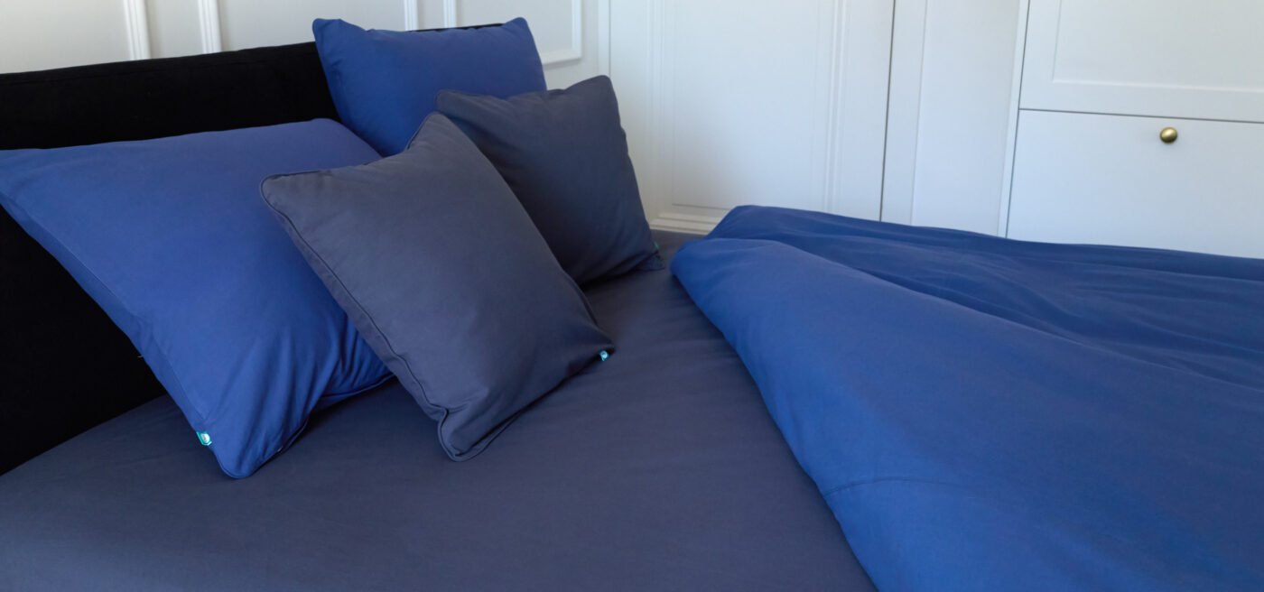 prześcieradło płócienne granatowe - MUMLA